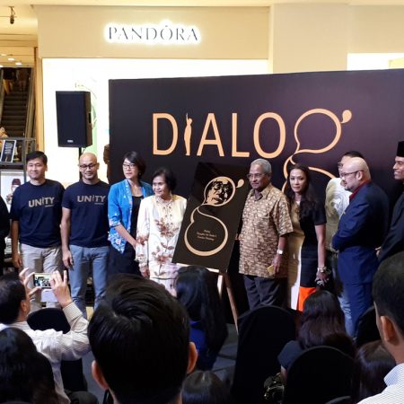 Projek57 was a contributory to Dialog, a major anthology book of Tunku Abdul Rahman’s enduring wit and wisdom, packed with untold stories, unseen photos, colourful illustrations and the view of diverse Malaysians. We participated in the launch of this book.